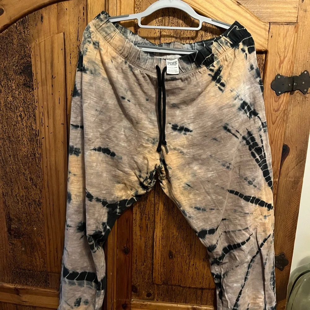 PINK Victoria's Secret Tie-Dye Joggers - Black and Tan - Picture 1 of 1